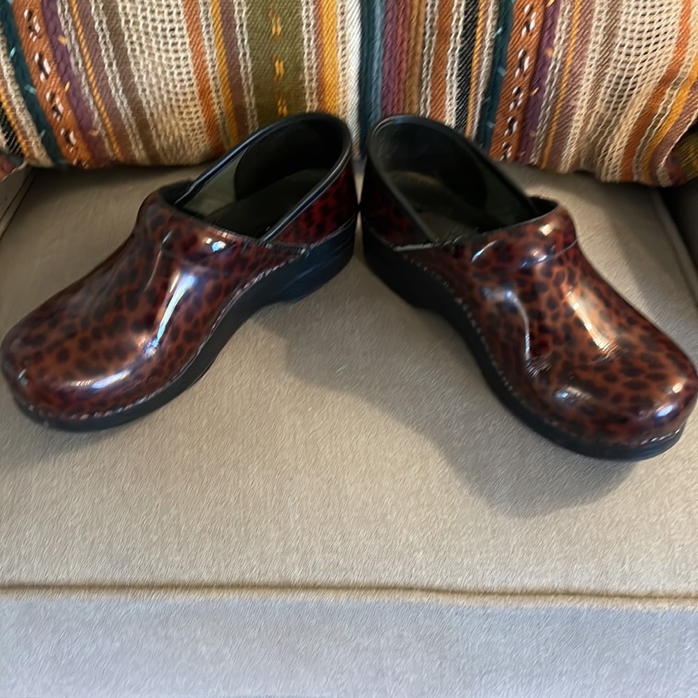 Dansko Clog Size 38 - image 3